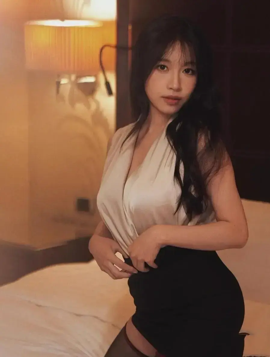 《小凤新婚》全集完整版在线免费观看-苏畅艾熙双人演绎小凤新婚-高清无删减无弹窗极速播放